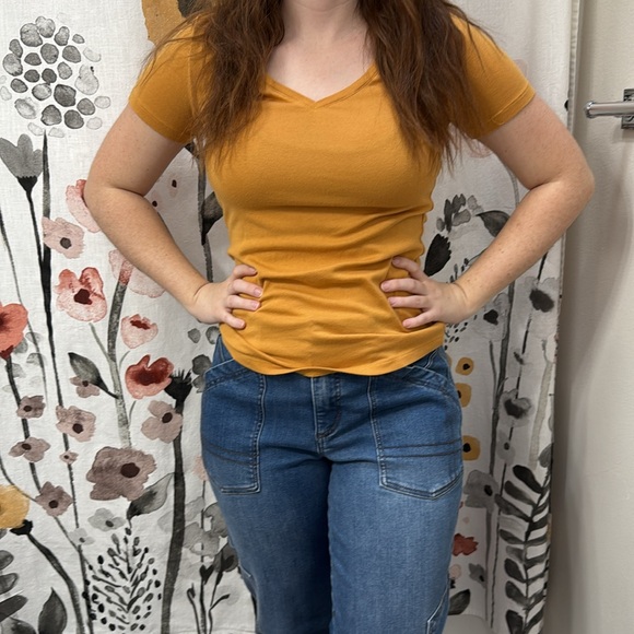 Style & Co. Tops - Women’s Style & Co. Mustard Yellow Fitted V-Neck Short Sleeve T-Shirt. Size XS